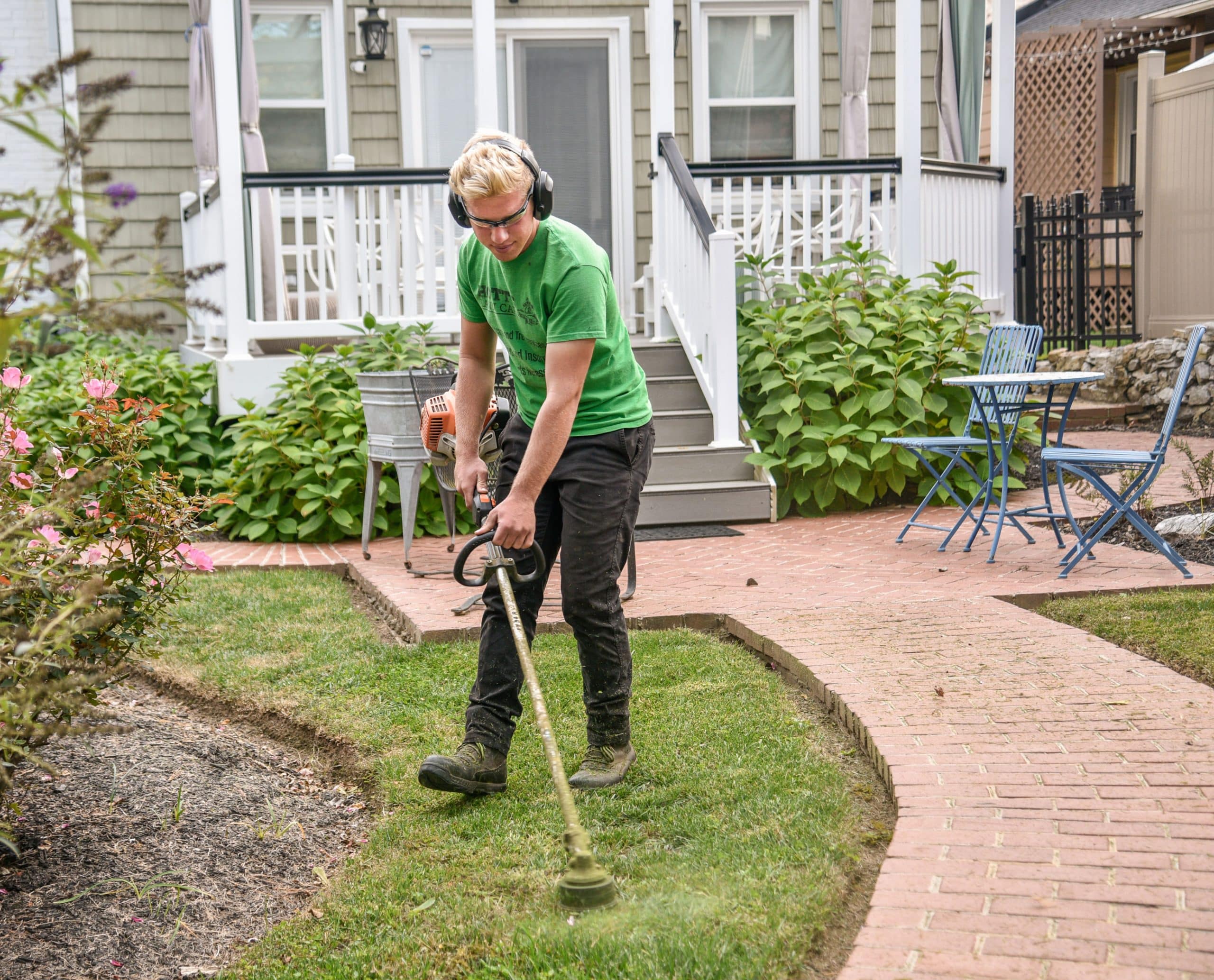 Creating your backyard oasis on a budget - landscaping - Talk RE